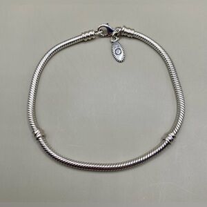 PANDORA Sterling Silver Starter Charm Bracelet; Size 7; Vintage; Never worn. NEW